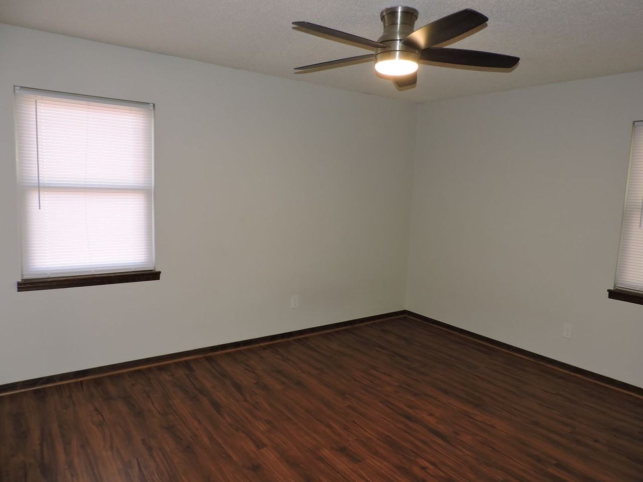 3480 Blueridge Dr - Photo 3 of 28