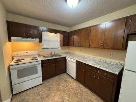 featured image of 301 Chateau Dr Se