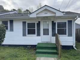 featured image of 104C Charles St