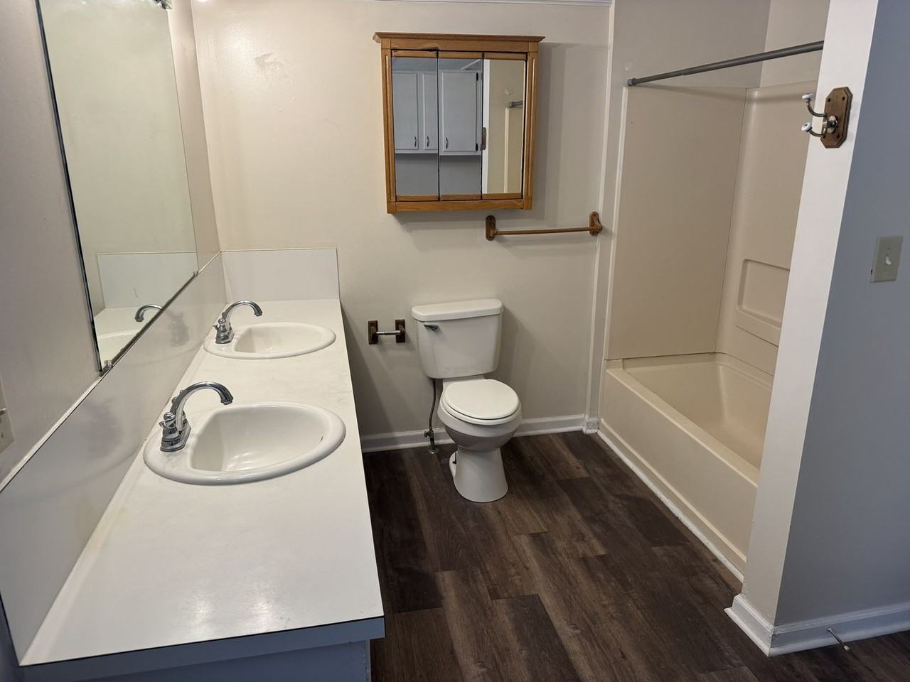 104C Charles St - Photo 7 of 7