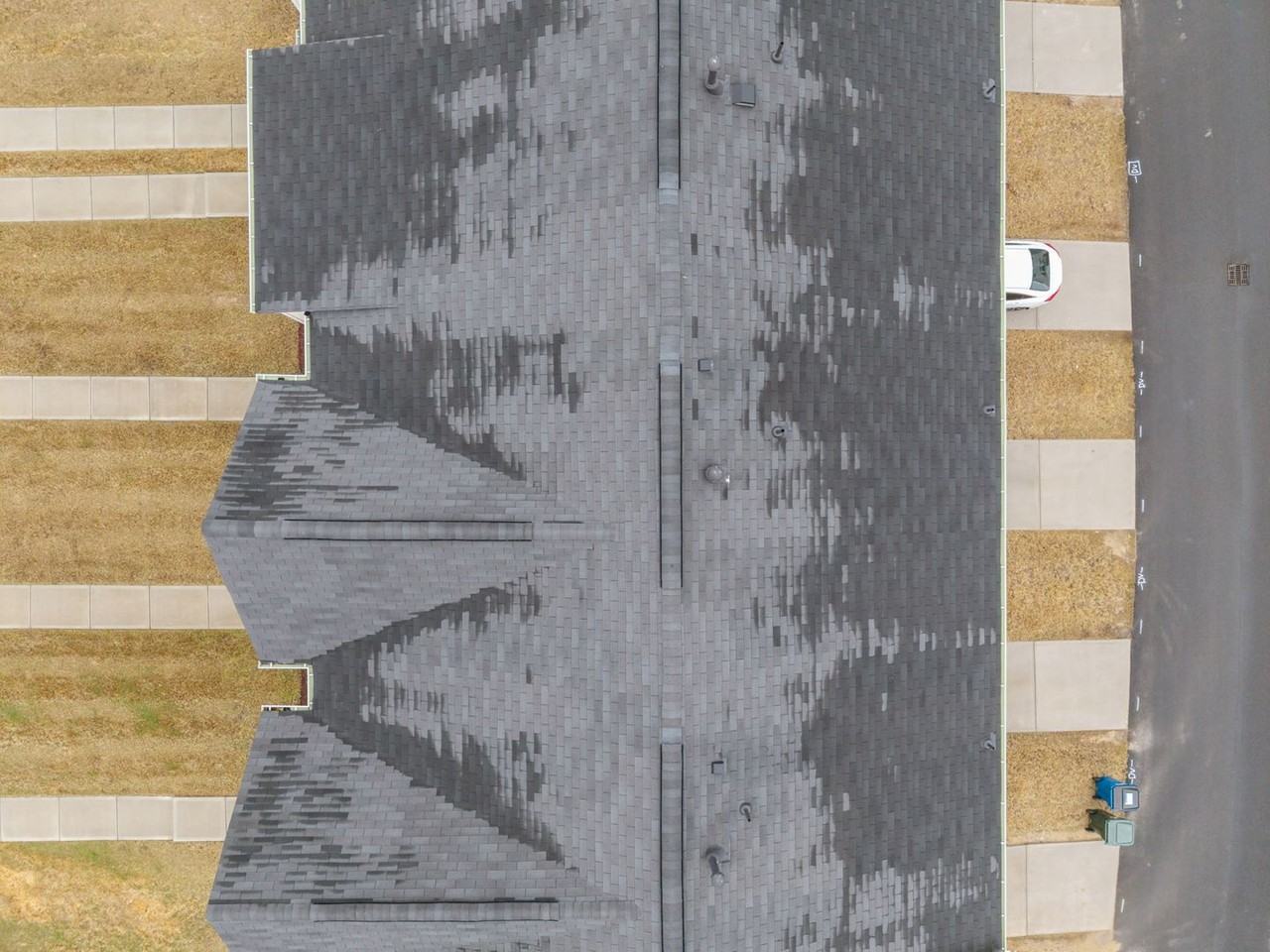 2427 Kasota Ln - Photo 7 of 48