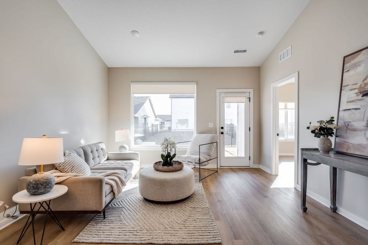 12814 W Wheatland St - Photo 4 of 17