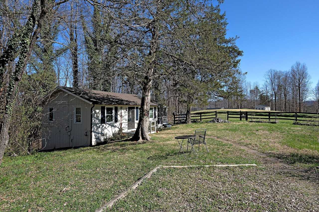 408 Wild Turkey Ln - Photo 2 of 9