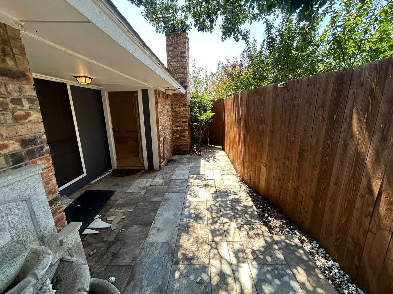 2019 Chalfont Dr - Photo 3 of 18