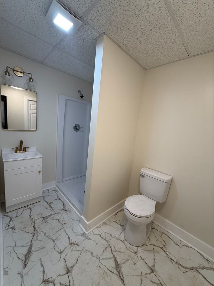 345 W Penn St - Photo 6 of 6