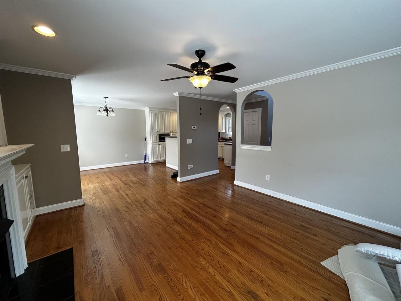 200 Village Way - Photo 6 of 21