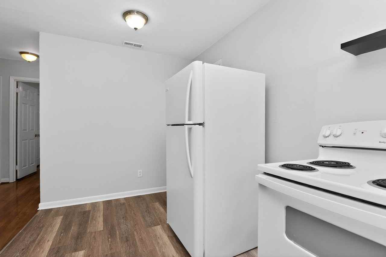 4230 Castleton Rd - Photo 6 of 17