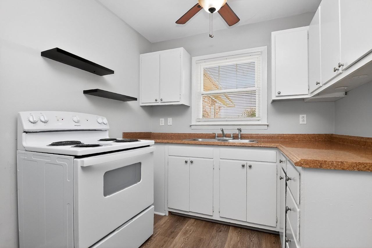 4230 Castleton Rd - Photo 7 of 17