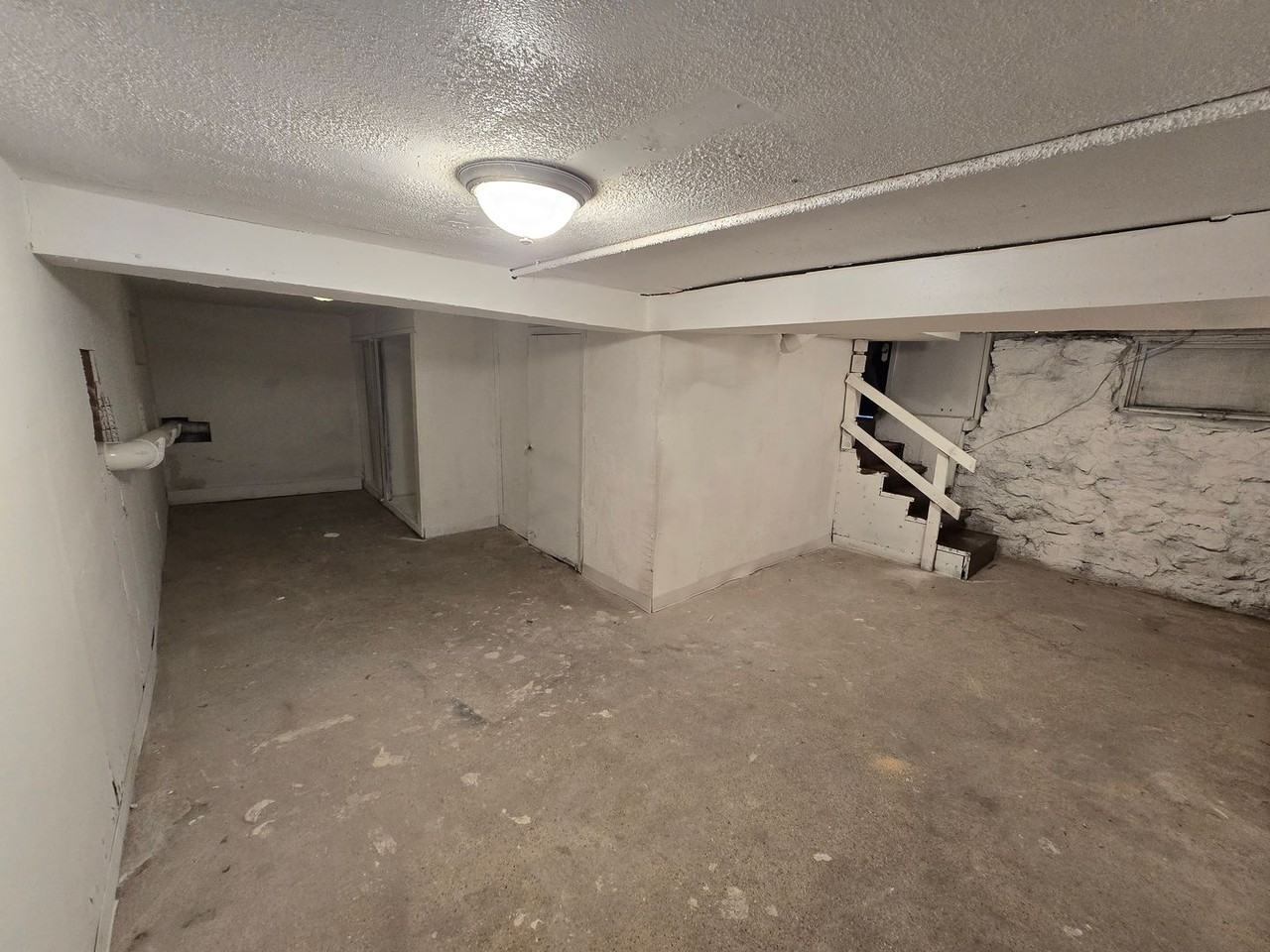 3434 Olive St - Photo 5 of 13