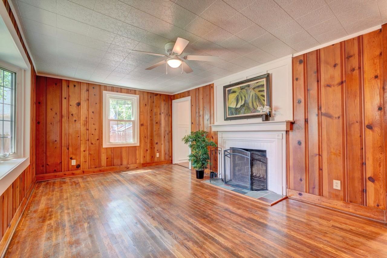 1112 Bill St - Photo 6 of 34