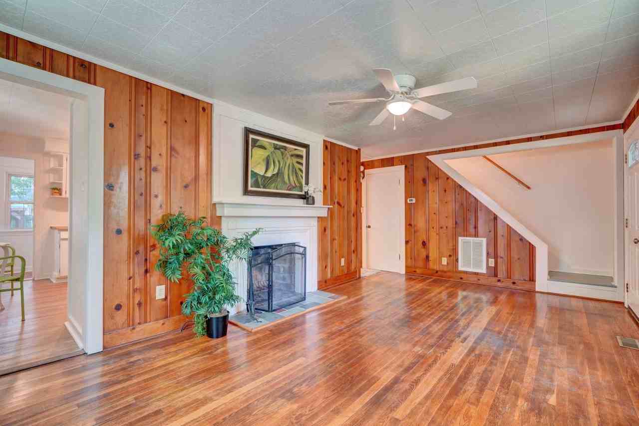 1112 Bill St - Photo 7 of 34