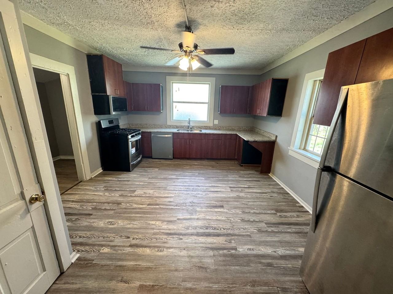 74 Martin Luther King Jr Dr - Photo 6 of 30