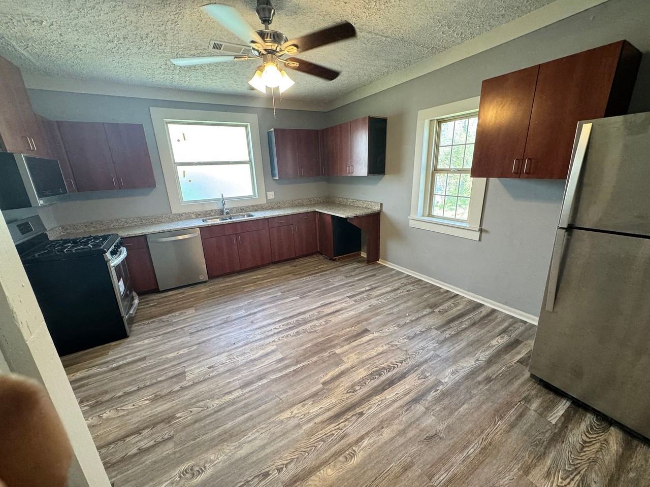 74 Martin Luther King Jr Dr - Photo 7 of 30