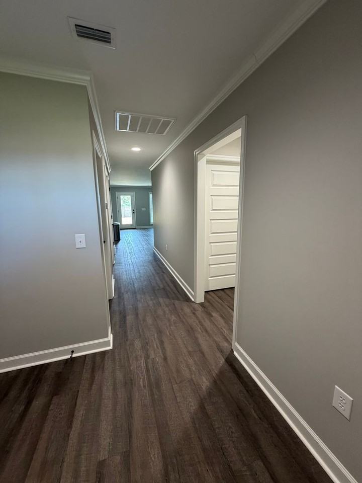 562 Gritney Rd - Photo 2 of 23