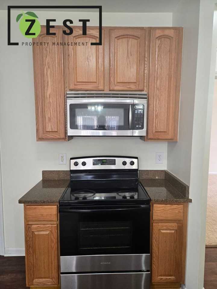 2268 Arcadia Dr - Photo 6 of 18