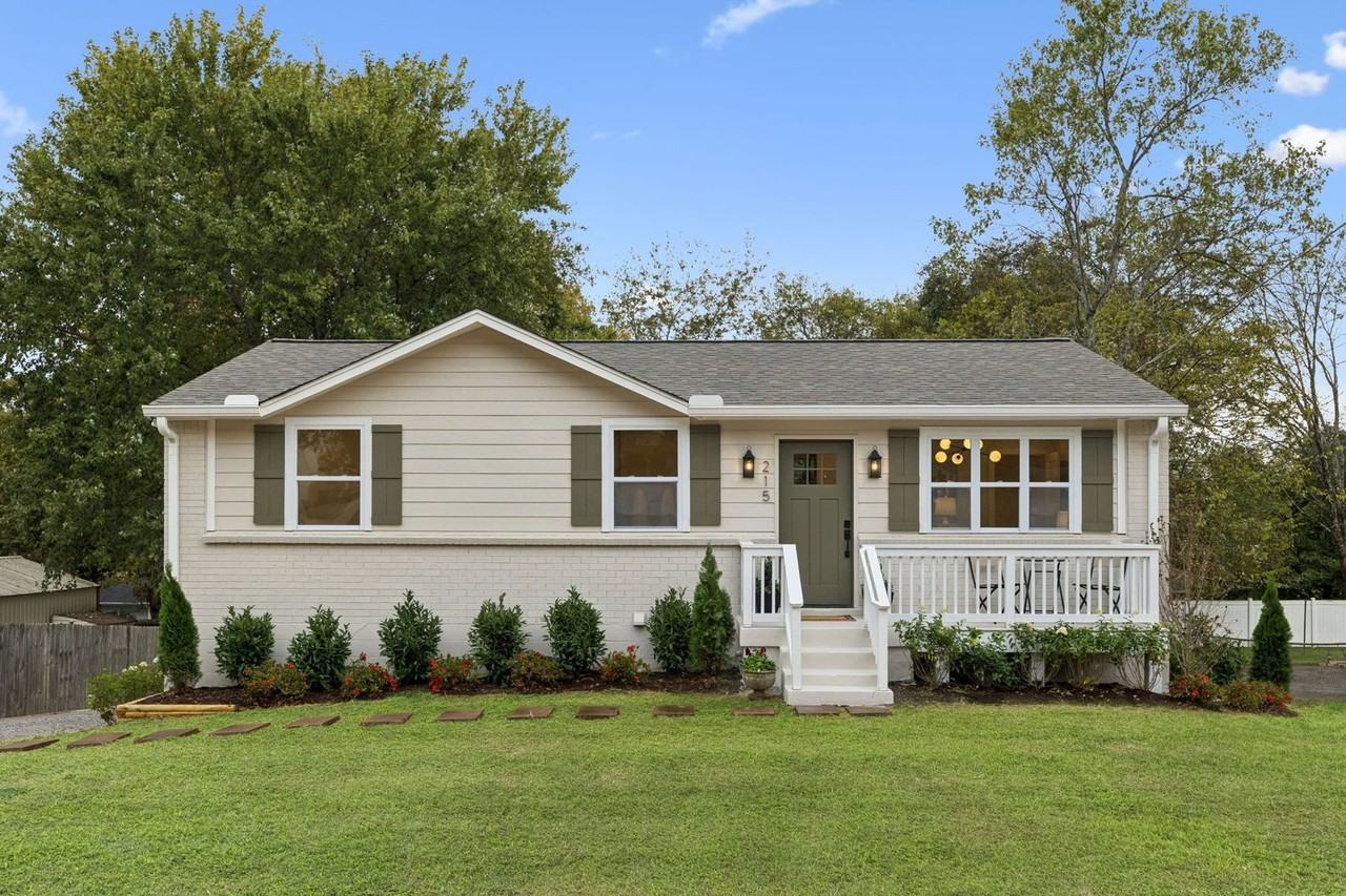 215 Ash Dr - Photo 4 of 50