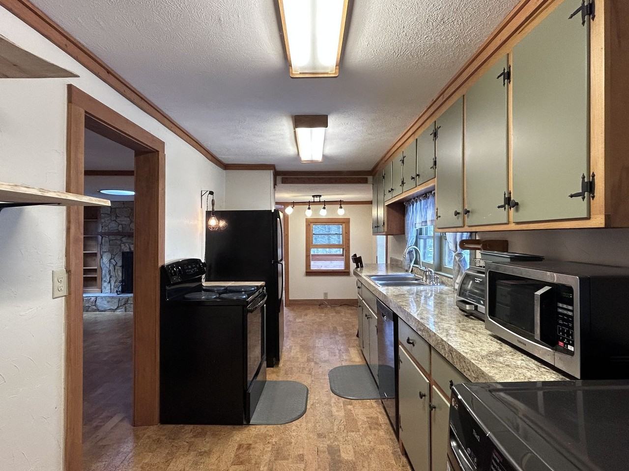 245 Arnett Hollow Rd - Photo 4 of 27