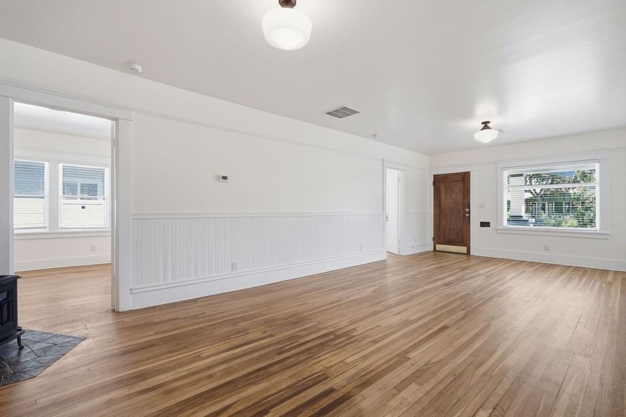 150 N Cambridge St - Photo 3 of 17