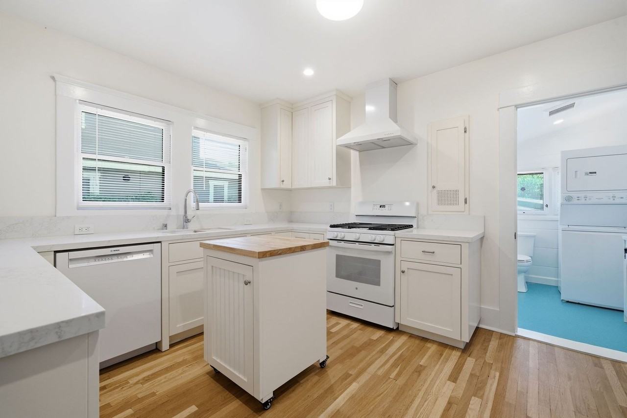 150 N Cambridge St - Photo 5 of 17