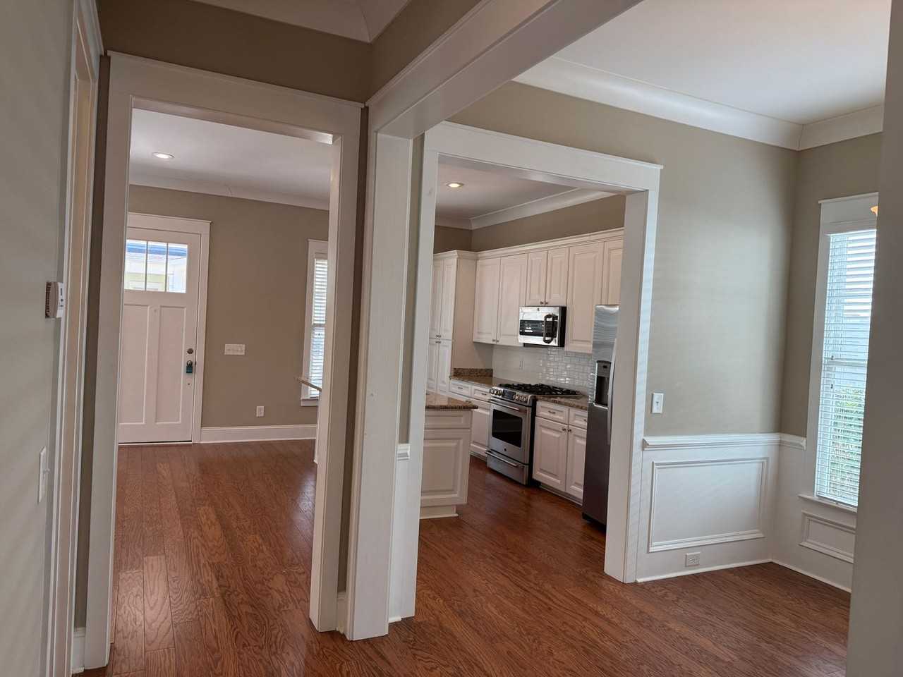 303 Newport Hill Ln - Photo 7 of 30