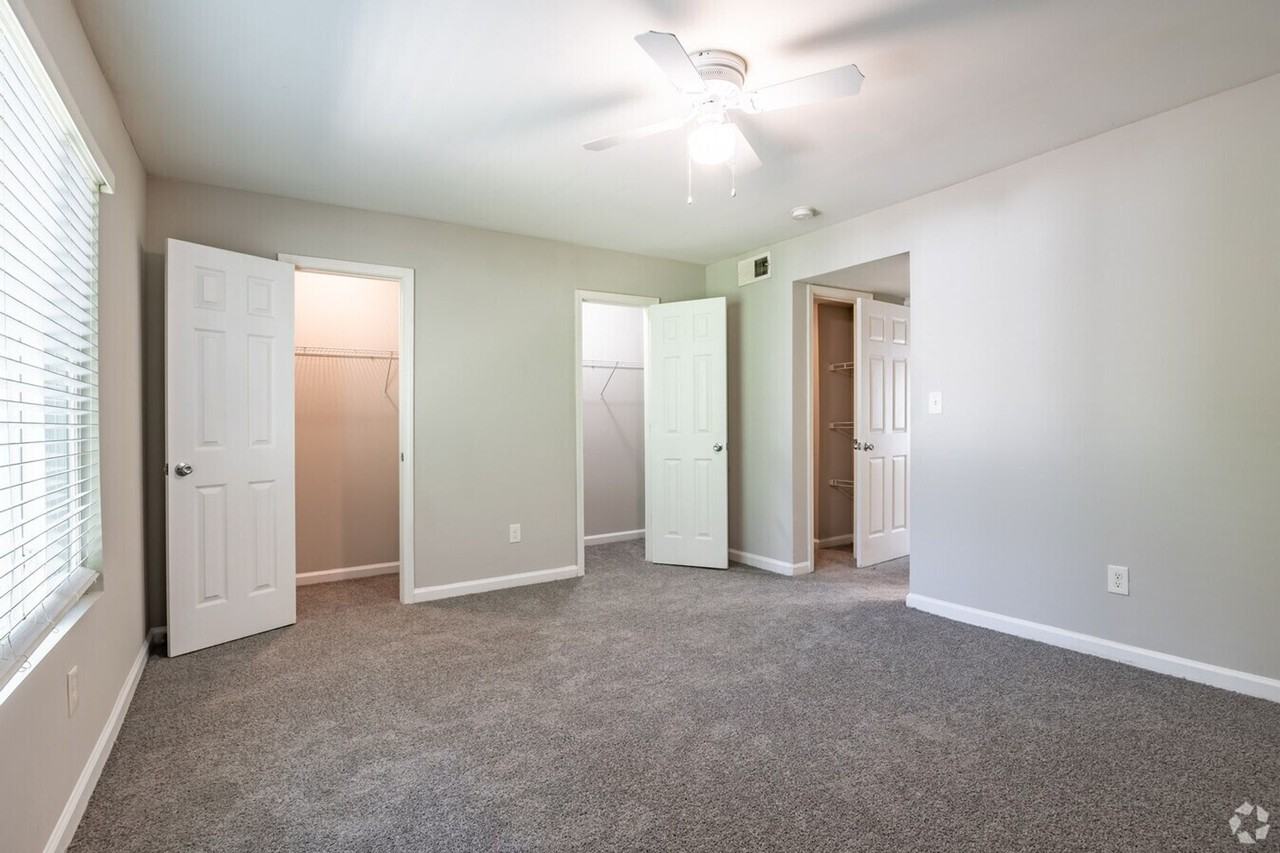 1914 Bodwin Pl - Photo 7 of 18