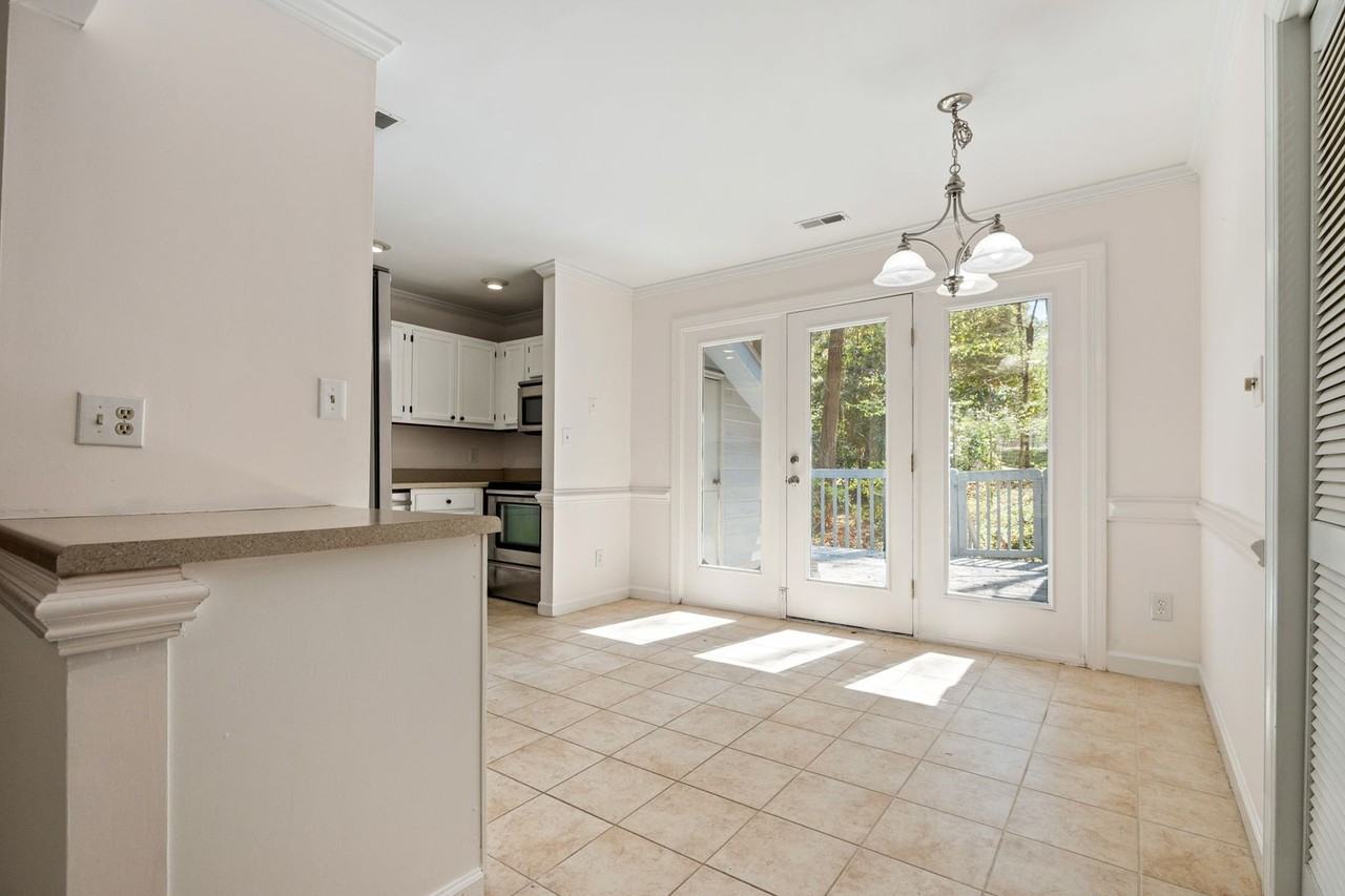 200 W Woodcroft Pkwy - Photo 5 of 22