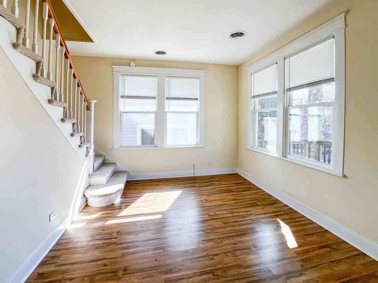 210 5th St Sw - Photo 2 of 22