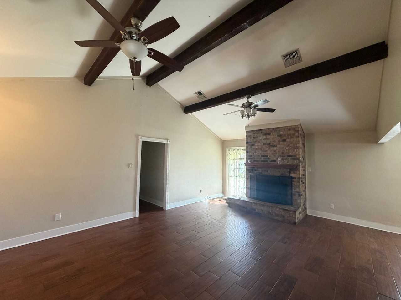 233 Sunflower Dr - Photo 4 of 12