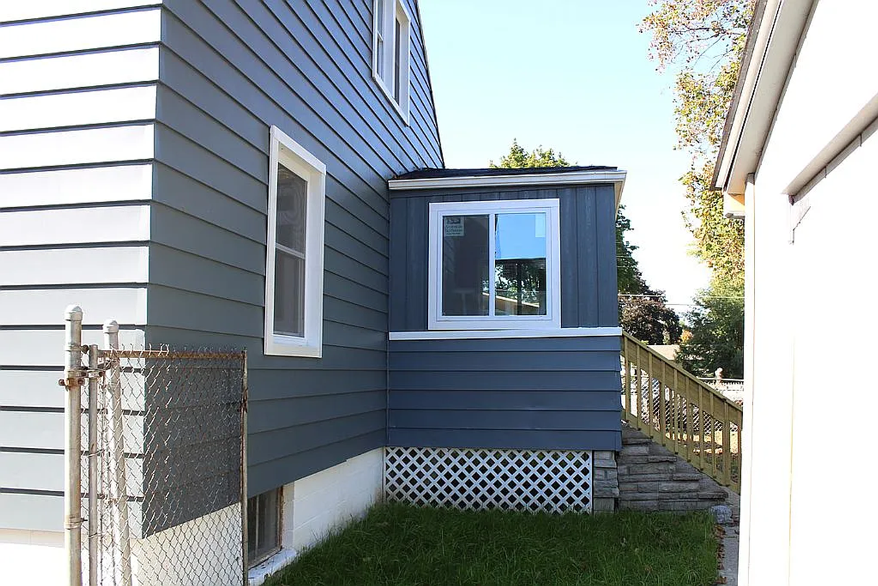 35 Clark St - Photo 6 of 50