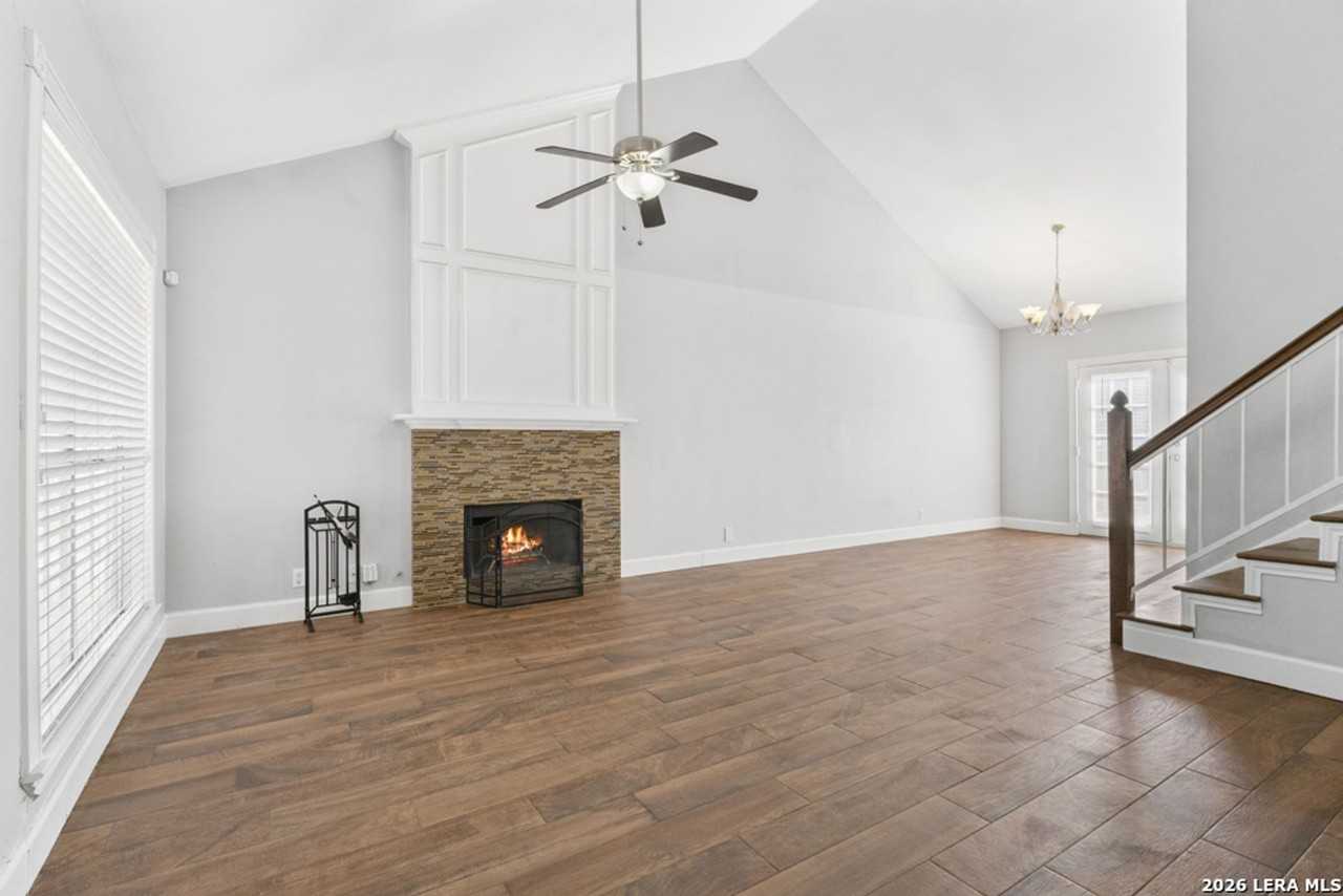 9135 Rue De Lis - Photo 5 of 26