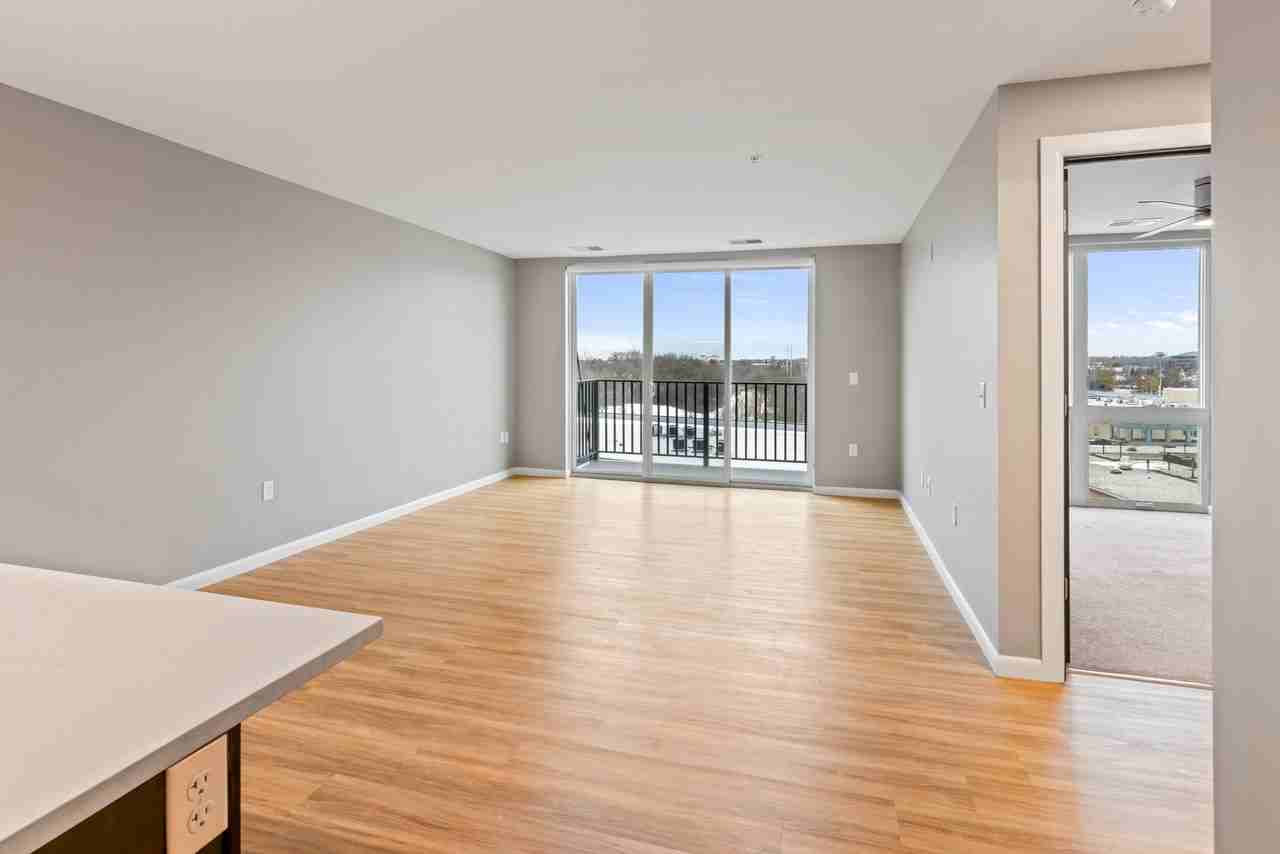 8041 W Bluemound Rd #512 - Photo 7 of 30