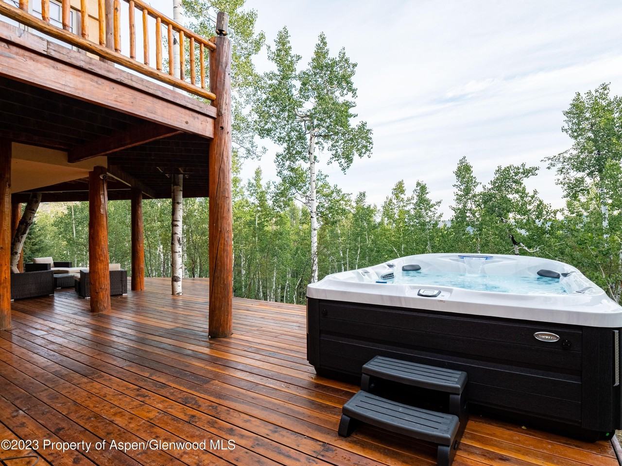 40 Maple Ridge Ln - Photo 5 of 45