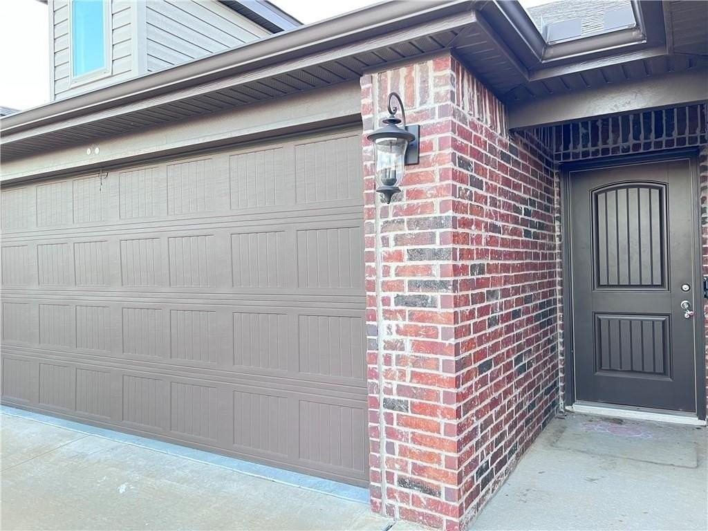 431 Red Robin St - Photo 5 of 23