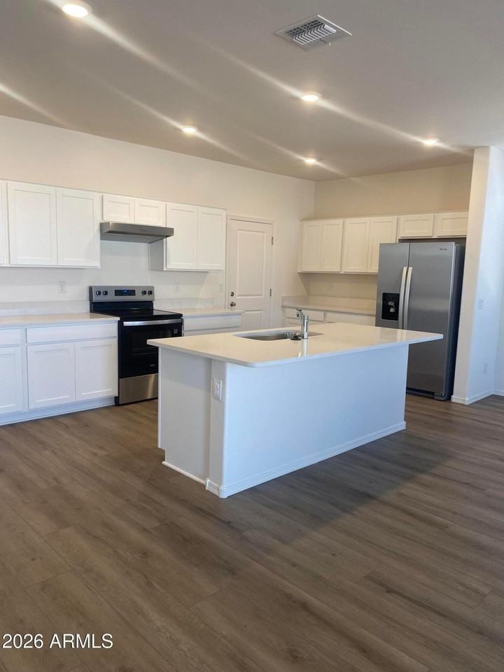 17182 W Oberlin Way - Photo 3 of 25