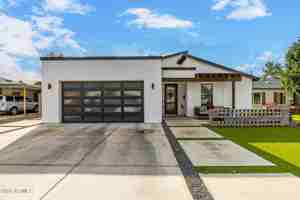 featured image of 1831 E Montecito Ave