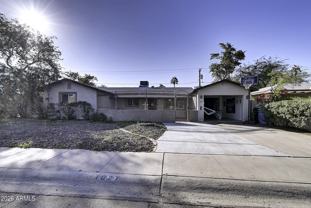 1027 W 19th St - Photo 1 of 1