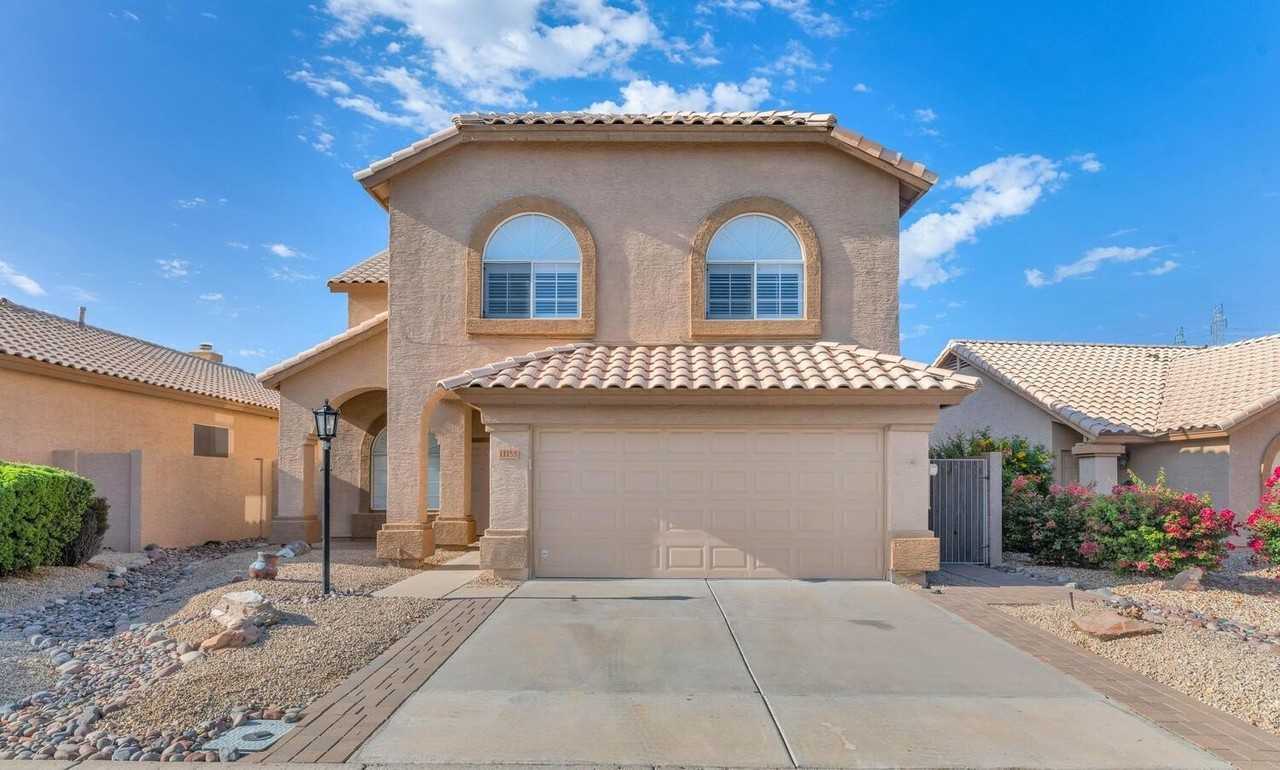 11155 E Laurel Ln - Photo 2 of 36