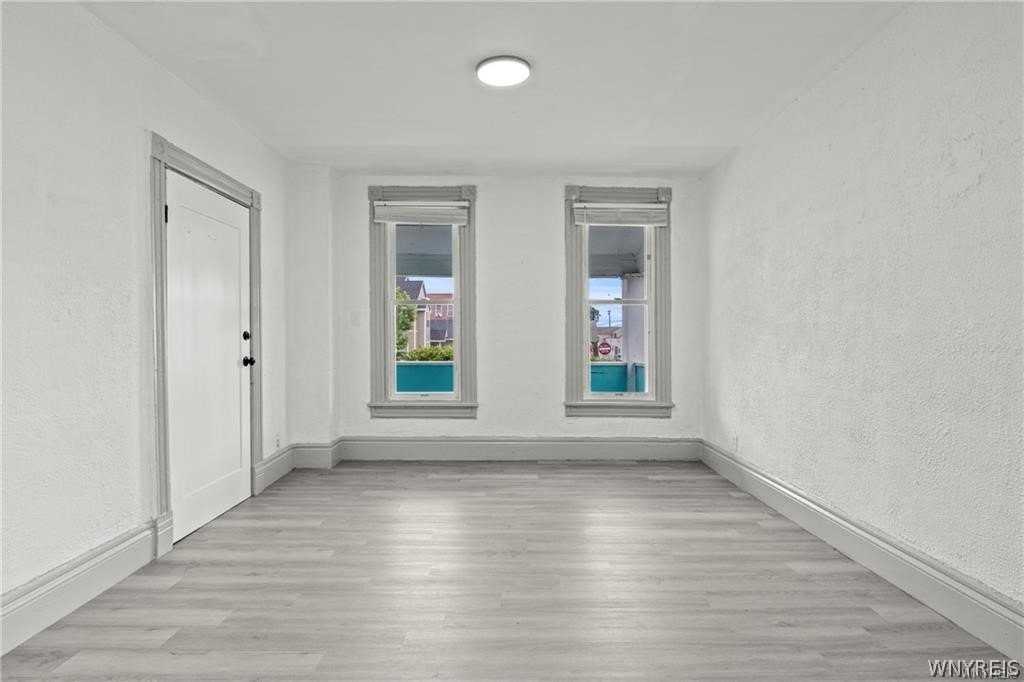 385 7th Street unit: Lower - Photo 4 of 16