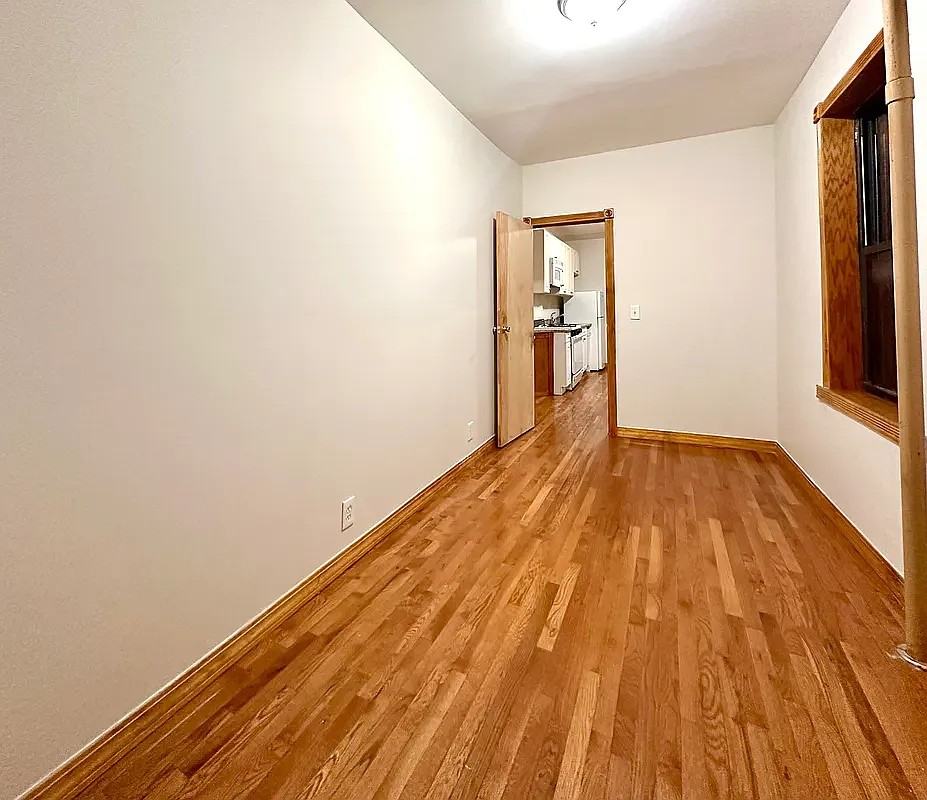 533 W 49th St #5FW - Photo 2 of 7