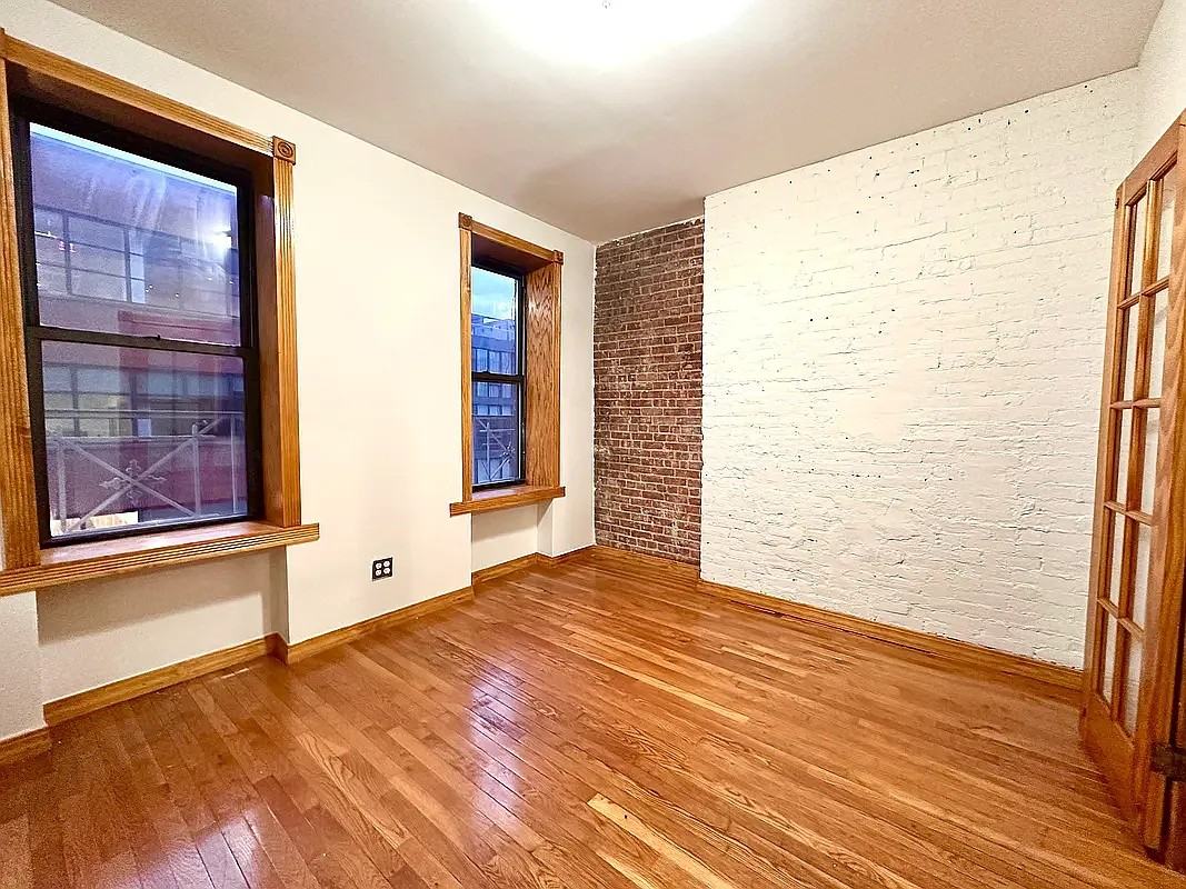 533 W 49th St #5FW - Photo 4 of 7