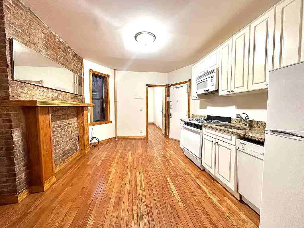 533 W 49th St #5FW - Photo 6 of 7