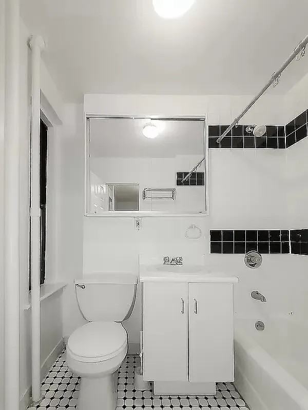 533 W 49th St #2FW - Photo 7 of 7