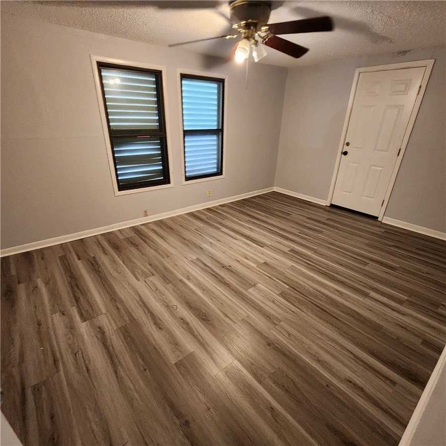 462 Bartlett Dr - Photo 4 of 5