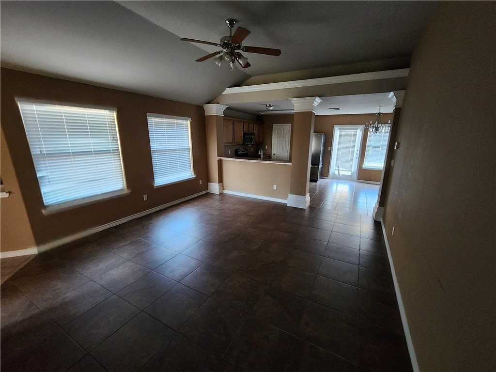 3826 Los Arroyos Dr - Photo 2 of 7