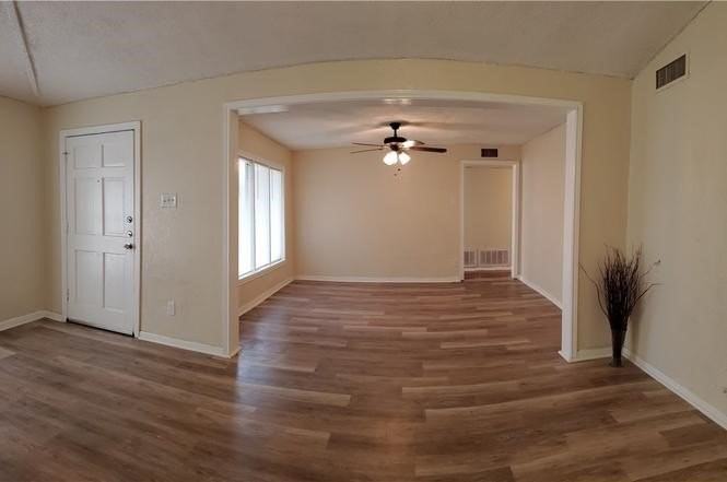 722 Collingswood Dr - Photo 3 of 19