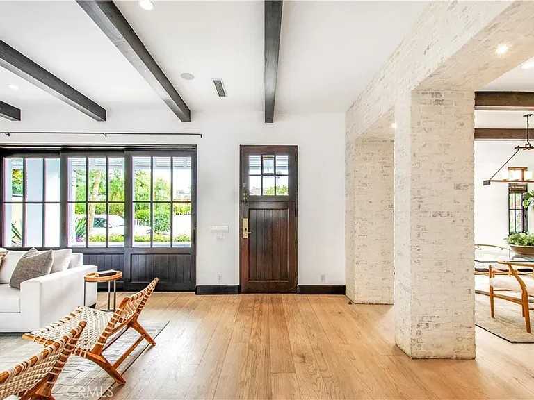 2461 Marino Dr - Photo 7 of 8