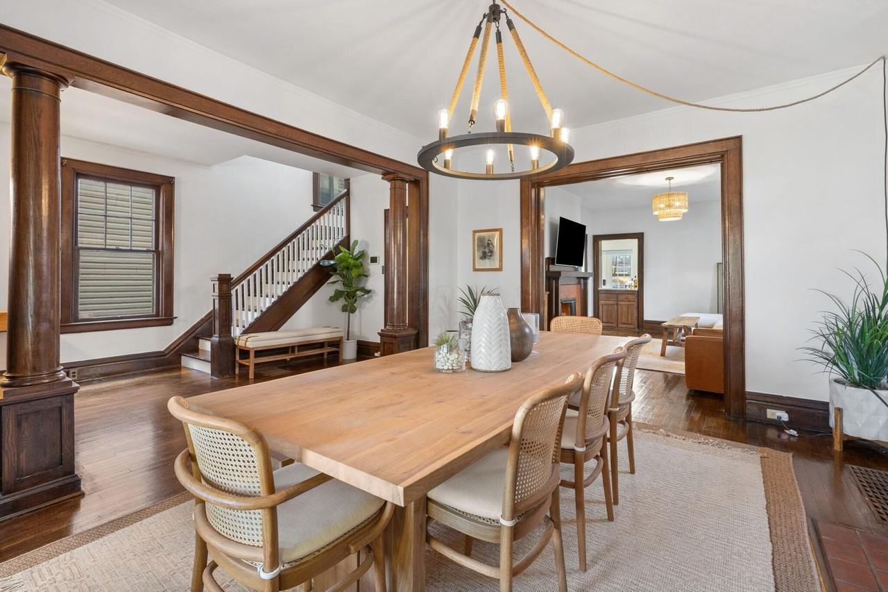 439 Thurman Ave - Photo 4 of 50