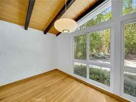 featured image of 16439 Kingsbury St