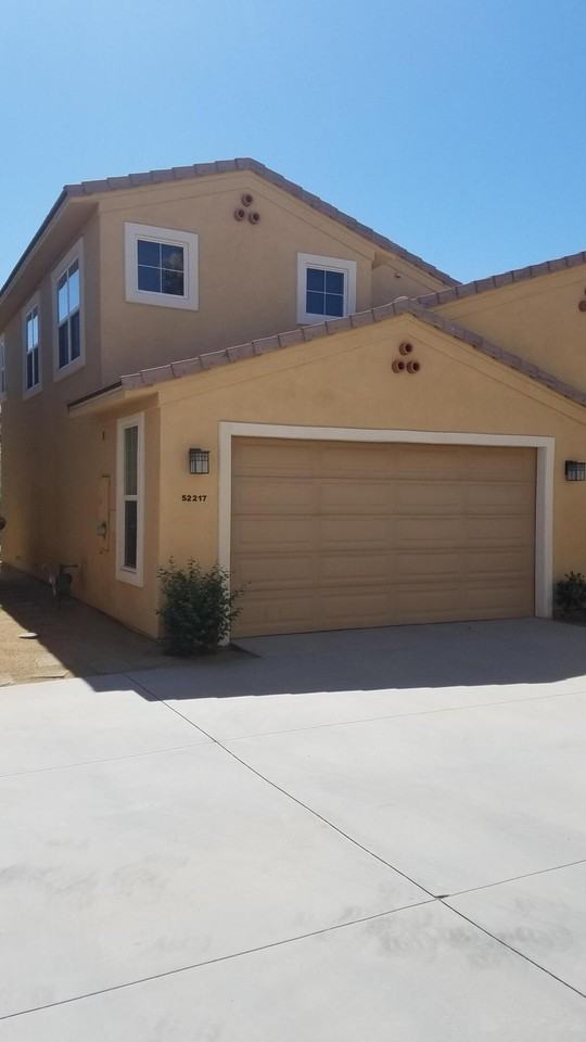 52430 Hawthorn Ct - Photo 2 of 20