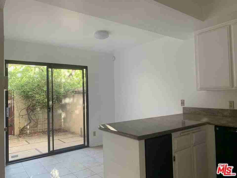 10740 National Blvd - Photo 6 of 21